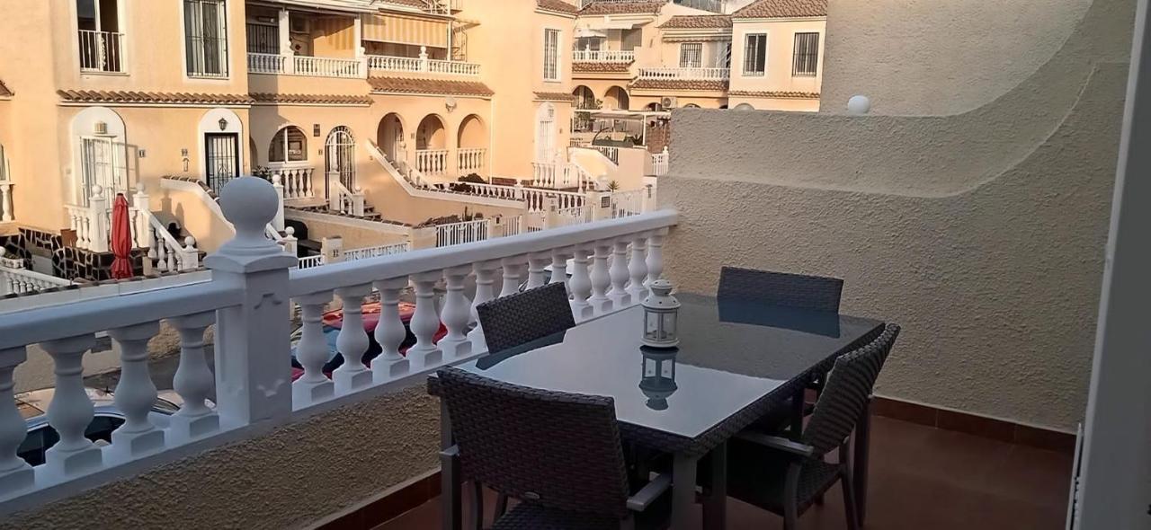Bungalow moderno luminoso terraza solarium patio Puerto Marino Esterno foto